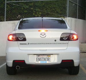 642px-Mazda3-pi